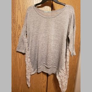 Women's size M shirt
